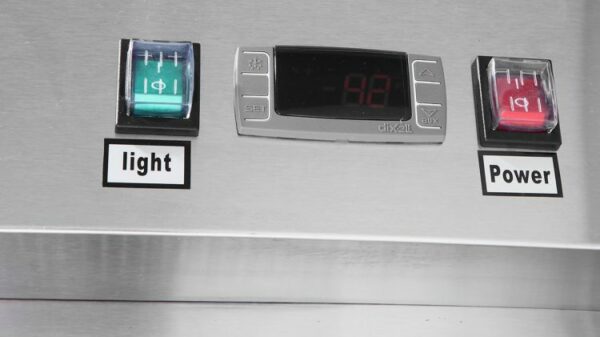 CRDC-35 — Countertop Refrigerated Curved Display Case (3.5 cu ft) - Image 4